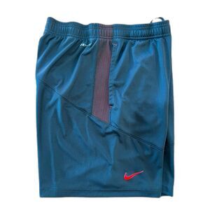 Nike Dri-Fit Sideline Performance Shorts M Black Red 7" Unlined Pockets Athletic
